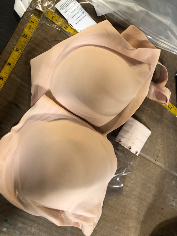 Photo 1 of V Neck Bra, Seamless Bra for Women, Wireless Bra, Full-Coverage Bra, Comfort Soft Support Bra with Extender