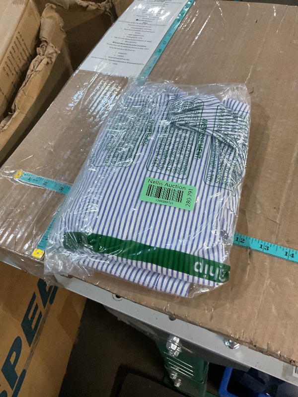 Photo 1 of ***(DEFECTIVE BUTTONS)***
Amazon Essentials Men's Slim-Fit Long-Sleeve Poplin Shirt, Blue White Vertical Stripe, Large