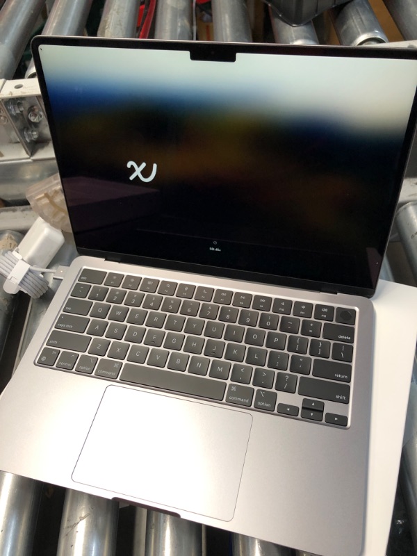 Photo 1 of (tested)(functional) Apple 2022 MacBook Air Laptop with M2 chip: Built for Apple Intelligence, 13.6-inch Liquid Retina Display, 16GB RAM, 256GB SSD Storage, Backlit Keyboard, 1080p FaceTime HD Camera; Space Gray