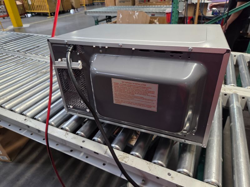 Photo 1 of ***USED - POWERS ON - UNABLE TO TEST FURTHER - SEE PICTURES***
Panasonic NN-SV79MS 1.4 cu.ft Smart Inverter Works with Alexa Countertop Microwave Oven 1200Watt Power with Genius Sensor Cooking, Stainless Steel