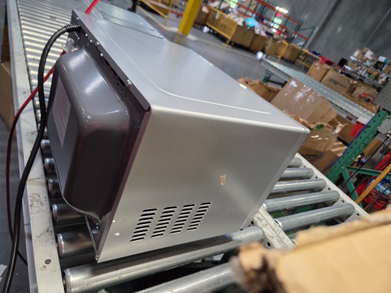 Photo 1 of ***USED - POWERS ON - UNABLE TO TEST FURTHER - SEE PICTURES***
Panasonic NN-SV79MS 1.4 cu.ft Smart Inverter Works with Alexa Countertop Microwave Oven 1200Watt Power with Genius Sensor Cooking, Stainless Steel