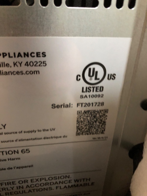 Photo 1 of ***DOESN'T MAKE ICE.****
GE Profile Opal 2.0 XL with 1 Gallon Tank, Chewable Crunchable Countertop Nugget Ice Maker, Scoop included, 38 lbs in 24 hours, Pellet Ice Machine with WiFi & Smart Connected, Stainless Steel