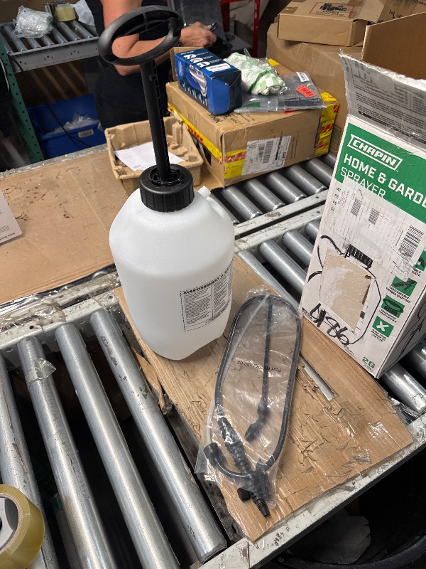 Photo 1 of (USED/FAIR) Chapin 16200 2-Gallon Made in USA Garden Pump Sprayer with Ergonomic Handle, Trigger Shut Off, Adjustable Cone Nozzle and in-Tank Filter, for Spraying Weeds, Insects, Fertilizers, Translucent White