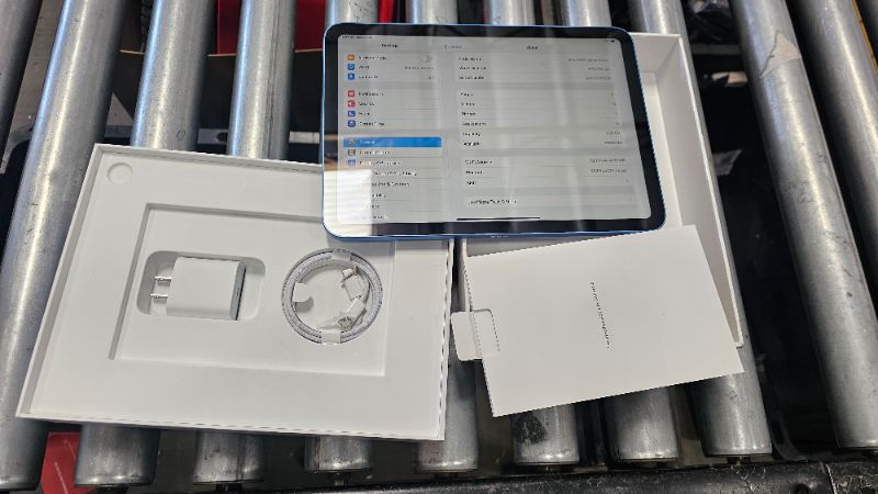 Photo 1 of ***FACTORY SEALED***
Apple iPad (10th Generation): with A14 Bionic chip, 10.9-inch Liquid Retina Display, 256GB, Wi-Fi 6, 12MP front/12MP Back Camera, Touch ID, All-Day Battery Life – Blue