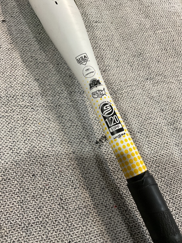 Photo 1 of (See images for damage)Easton | CYCLONE Fastpitch Softball Bat | -10 | 30"