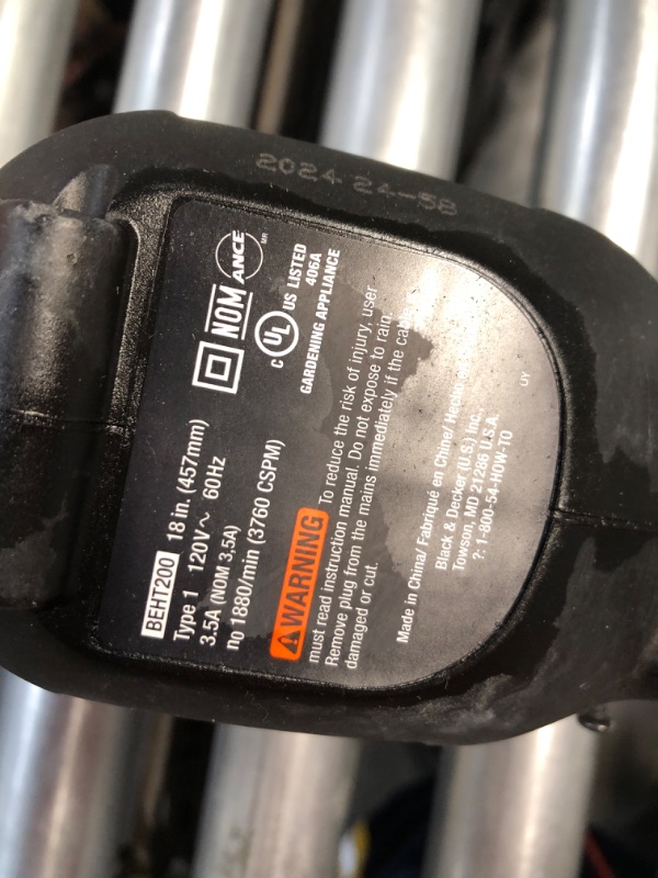 Photo 1 of ***USED AND DIRTY - MISSING HANDLE - SEE PICTURES***
BLACK+DECKER 18-Inch Electric Hedge Trimmer (BEHT200)