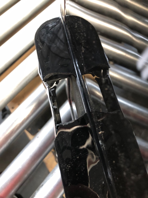 Photo 1 of ***DAMAGED - HANDLE BROKEN - POWERS ON - UNABLE TO TEST FURTHER - SEE PICTURES***
Instant 140-3000-01 Vortex Plus Quart 7-in-1 Multi-Use Air Fryer, 10QT, Silver,Black