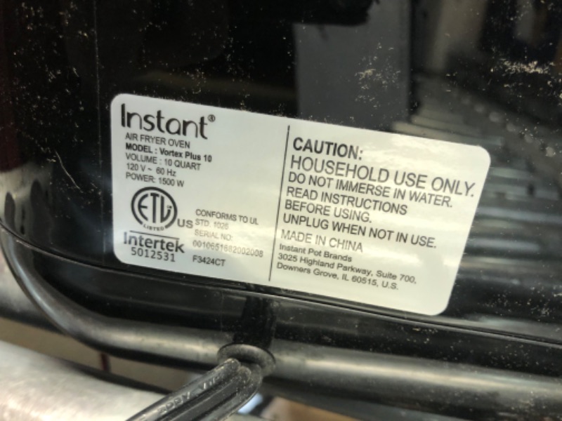 Photo 1 of ***DAMAGED - HANDLE BROKEN - POWERS ON - UNABLE TO TEST FURTHER - SEE PICTURES***
Instant 140-3000-01 Vortex Plus Quart 7-in-1 Multi-Use Air Fryer, 10QT, Silver,Black