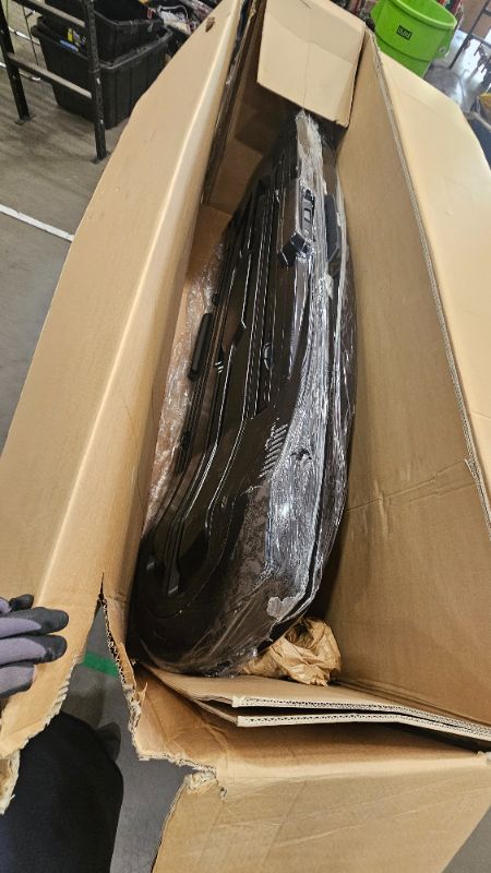 Photo 1 of **Truck/Trailer pickup** Thule Vector Rooftop Cargo Box, Alpine, Black Metallic