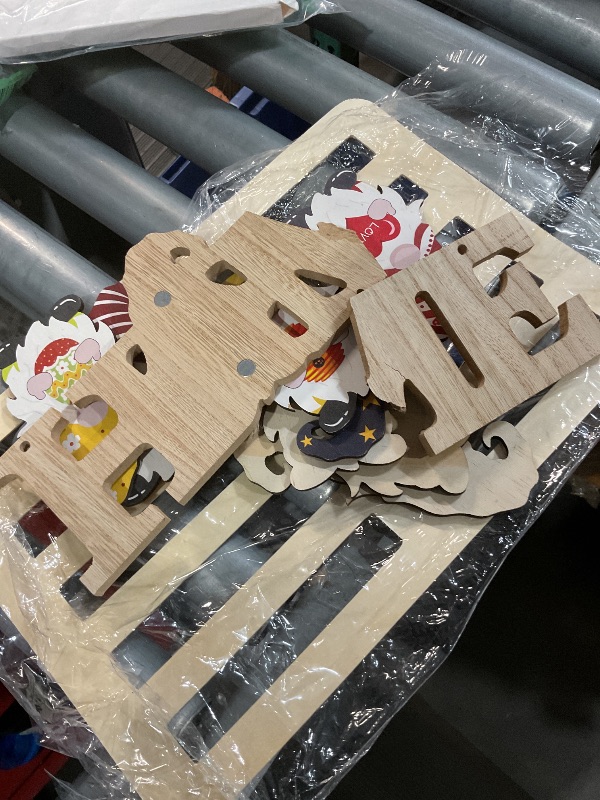 Photo 1 of (Damaged)(parts only)(not refundable)LittleFox 3D Gnome Interchangeable Seasonal Welcome Sign (Upgrade Designed) DIY with 8pcs Detachable Magnet Holiday Icons



