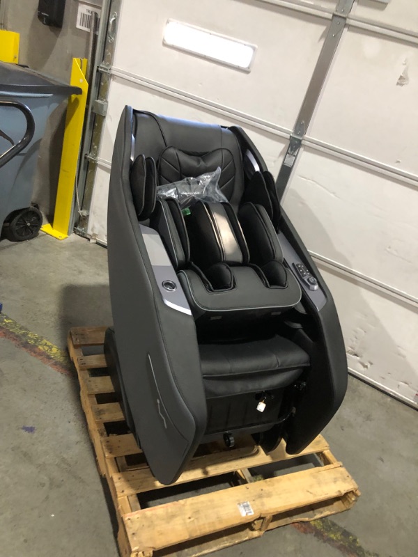 Photo 1 of ***TRUCK/TRAILER PICKUP ONLY - FOR PARTS ONLY - NOT FUNCTIONAL - SEE COMMENTS***
HealthRelife Chair Massage Black, 35 x 30 x 30.04 inches, 158 Pounds