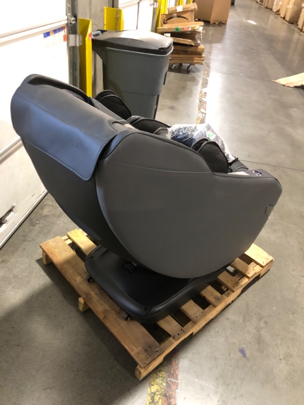 Photo 1 of ***TRUCK/TRAILER PICKUP ONLY - FOR PARTS ONLY - NOT FUNCTIONAL - SEE COMMENTS***
HealthRelife Chair Massage Black, 35 x 30 x 30.04 inches, 158 Pounds