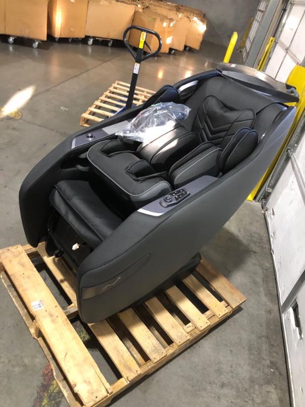 Photo 1 of ***TRUCK/TRAILER PICKUP ONLY - FOR PARTS ONLY - NOT FUNCTIONAL - SEE COMMENTS***
HealthRelife Chair Massage Black, 35 x 30 x 30.04 inches, 158 Pounds