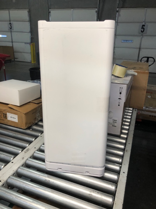 Photo 1 of ***DAMAGED - SEE COMMENTS***
WanWanKa Trash Can with Lid, Large Tall 8 Gallon Commercial Trash Can, Plastic Waste Bin with Press top Lid, White Garbage Can Suitable for Kitchen, Bathroom, Bedroom, Living Room, Office