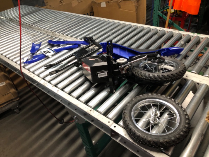 Photo 1 of ***DAMAGED - UNTESTED - SEE COMMENTS***
Razor MX125 Dirt Rocket Electric-Powered Bike with Authentic Motocross Geometry, Rear-Wheel Drive,100-watt, high-Torque, Chain-Driven Motor, for Kids 7+, Blue