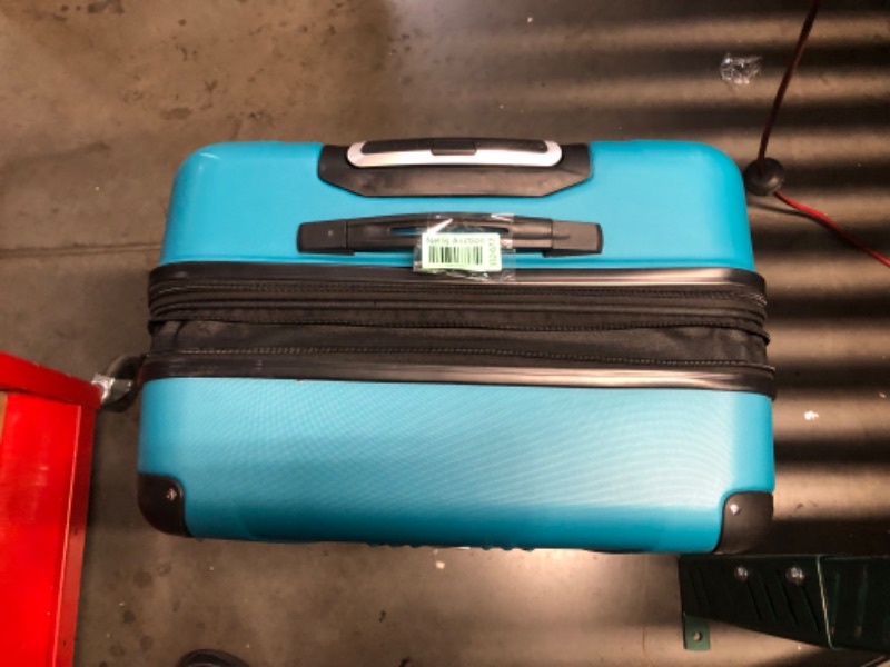 Photo 1 of (Used)(see images)Travelers Club Chicago Hardside Expandable Spinner Luggage, Teal, 3 Piece Set 