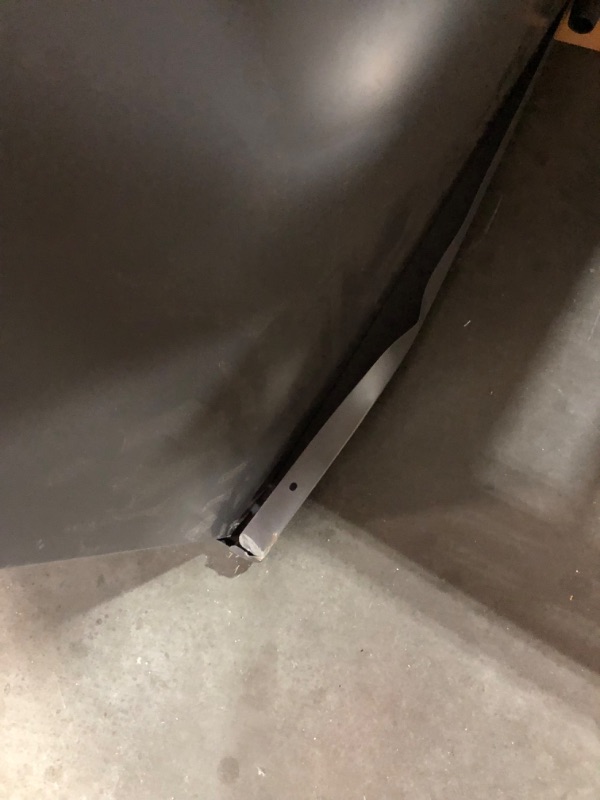 Photo 1 of ***TRUCK/TRAILER PICKUP ONLY - FOR PARTS ONLY - MAJOR DAMAGE - SEE COMMENTS***
Lorell Fortress Series 45-1/2" Right Single-Pedestal Desk, 29.5" Height x 45.5" Width x 24" Depth