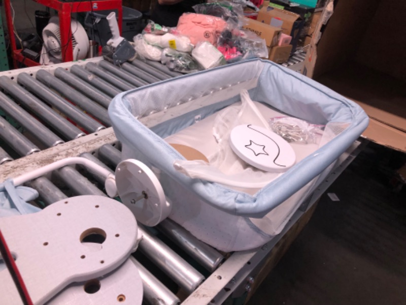 Photo 1 of ***USED - NOT IN ORIGINAL PACKAGING - LIKELY MISSING PARTS - UNABLE TO VERIFY FUNCTIONALITY***
Electirc Baby Bassinet, Rocking Baby Bassinets Bed Sleeper for Newborn with Remote Control,Smart Baby Crib with Wheels, Portable Baby Cradle for Infant with 3-S
