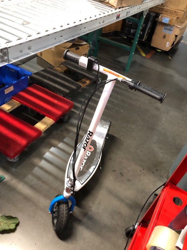Photo 1 of (PARTS) (NOT FUNCTIONAL) Razor E300 Electric Scooter for Kids Ages 13+ - 9" Pneumatic Tires, Up to 15 mph and 40 min of Ride Time, For Riders up to 220 lbs