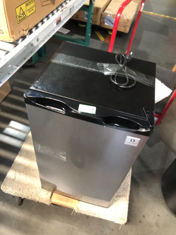 Photo 1 of ***USED - SCUFFED AND SCRAPED - POWERS ON - UNABLE TO TEST FURTHER***
ARCTIC CHEF ACFR322 RCA Mini Refrigerator, Compact Freezer Compartment, Adjustable Thermostat Control, Reversible Door, Ideal Fridge for Dorm, Office, Apartment, Platinum Stainless, 3.2