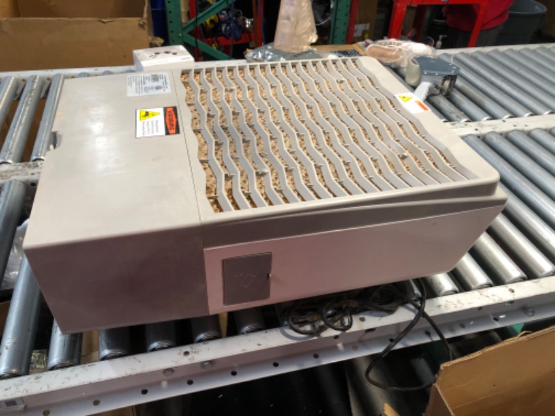 Photo 1 of *** PARTS ONLY *** Portable Swamp Coolers - 1300 CFM MC18M Evaporative Air Cooler with 2-Speed Fan, 53.4 dB - 500 sq. ft. Coverage Evaporative Air Cooler Portable High Velocity Outdoor Cooling Fan by Hessaire - White