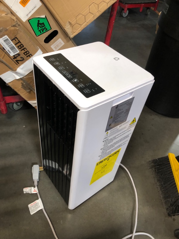 Photo 1 of ***DOES NOT BLOW COLD AIR, MISSING REMOTE AND OTHER PARTS********************
8,000 BTUs Portable Air Conditioner, 3-in-1 AC Unit with Fan, Dehumidifier, Air Conditioner for Bedroom Cools Rooms Up to 350 Sq.Ft, Indoor Quiet AC Unit, Easy Installation Kit 
