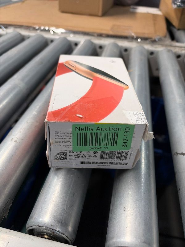 Photo 1 of ***BOOT LOOP FOR PARTS ONLY*** Fitbit Versa 4 Fitness Smartwatch with Daily Readiness, GPS, 24/7 Heart Rate, 40+ Exercise Modes, Sleep Tracking and more, Pink Sand/Copper Rose, One Size (S & L Bands Included)