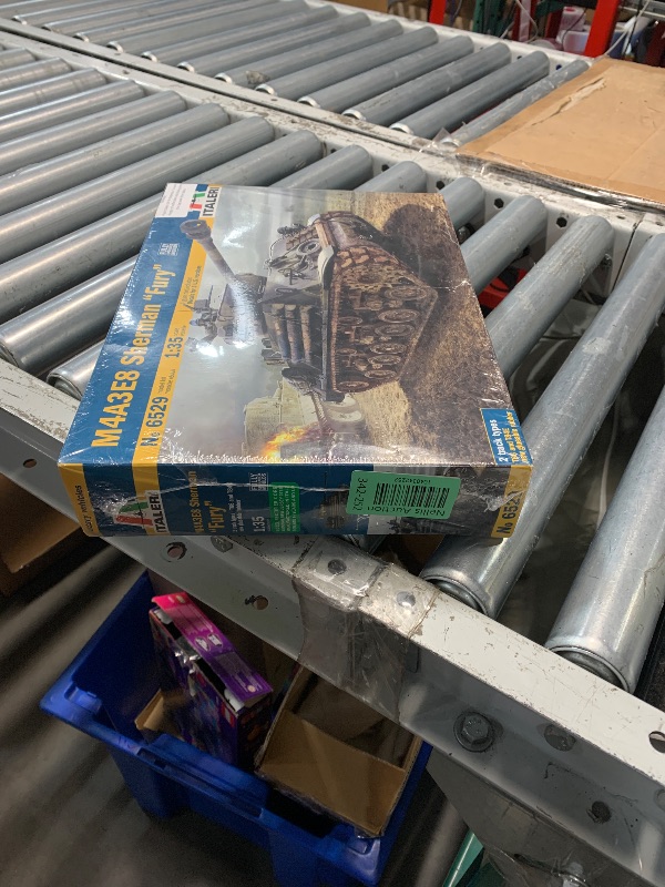 Photo 1 of ***FACTORY SEALED***
ITALERI 6529S - 1: 35 m4 a3e8 Sherman, Fury, Shield