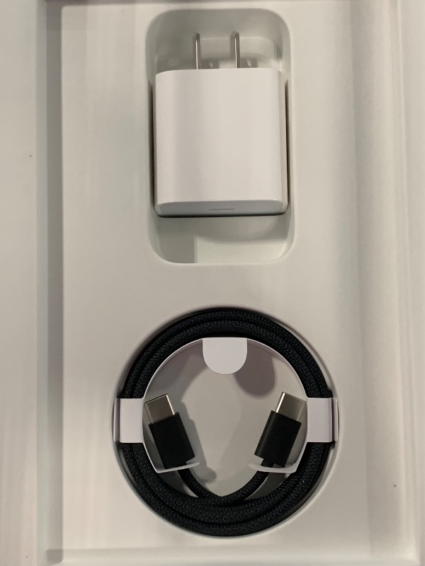 Photo 1 of ***NEW FACTORY BUT IT WAS OPENED TO VERIFY***Apple iPad Pro 11-Inch (M4): Built for Apple Intelligence, Ultra Retina XDR Display, 256GB, 12MP Front/Back Camera, LiDAR Scanner, Wi-Fi 6E, Face ID, All-Day Battery Life — Space Black