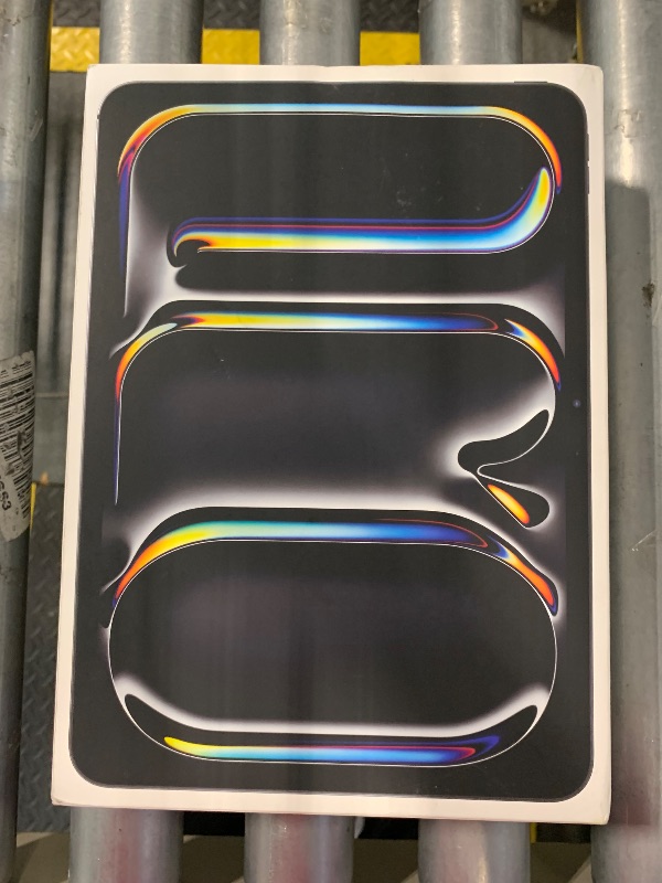 Photo 1 of ***NEW FACTORY BUT IT WAS OPENED TO VERIFY***Apple iPad Pro 11-Inch (M4): Built for Apple Intelligence, Ultra Retina XDR Display, 256GB, 12MP Front/Back Camera, LiDAR Scanner, Wi-Fi 6E, Face ID, All-Day Battery Life — Space Black