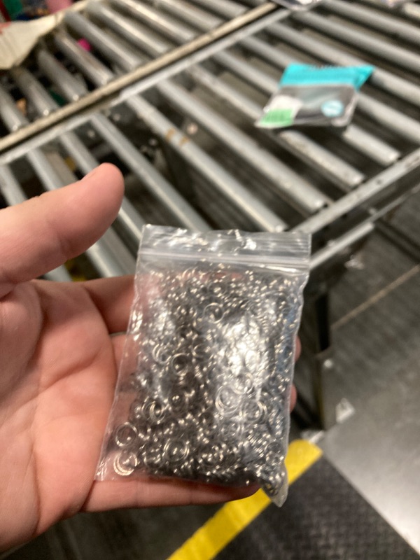 Photo 1 of 1000pcs Small Key Rings Stainless Steel Split Rings, 8mm Double Jump Rings Mini Metal Ring for Clasp Connecting for Keychain Ring Jewelry Making DIY Craft