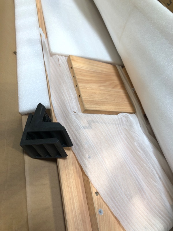 Photo 1 of Gator Frameworks Elite Series 88-Note Keyboard Desk with Flip-Top Design and Rear Cable Passthrough, Natural Maple Finish (GFW-ELITEKEYTBL88-MPL)