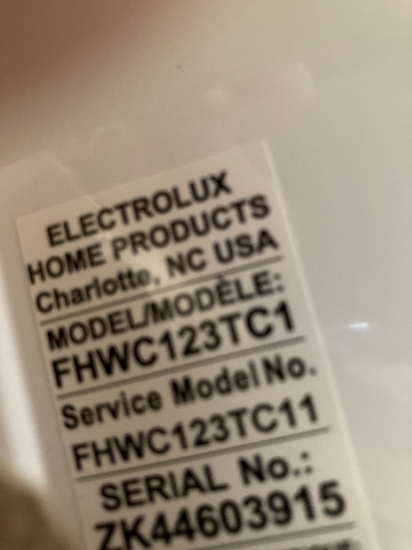 Photo 1 of ***PARTS ONLY***
Frigidaire 12,000 BTU Window Air Conditioner with Remote Control, Cools Up to 550 Sq. Ft., Quiet Operation, Eco Mode, 3 Fan Speeds, Auto Restart, White