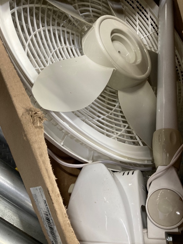 Photo 1 of ***PARTS ONLY***
Lasko Lasko-18 Adjustable Elegance & Performance Pedestal, 3-Speed, White (1820) Household Fans, 18"