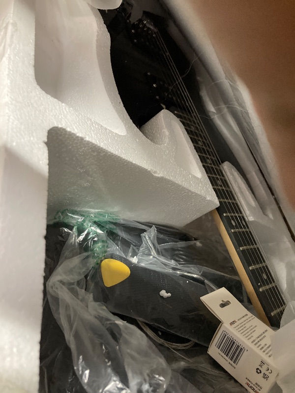 Photo 1 of ***HAS CHIPS IN WOOD/BROKEN KNOB**Glarry 39in Full Size Beginner Electric Guitar Starter Kit w/Case, 20W Amp, Black
