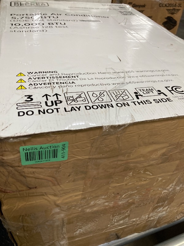 Photo 1 of ***MAYBE PARTS ONLY***
BLACK+DECKER 10,000 BTU Portable Air Conditioner for Rooms up to 450 Sq. with Remote Control, White
