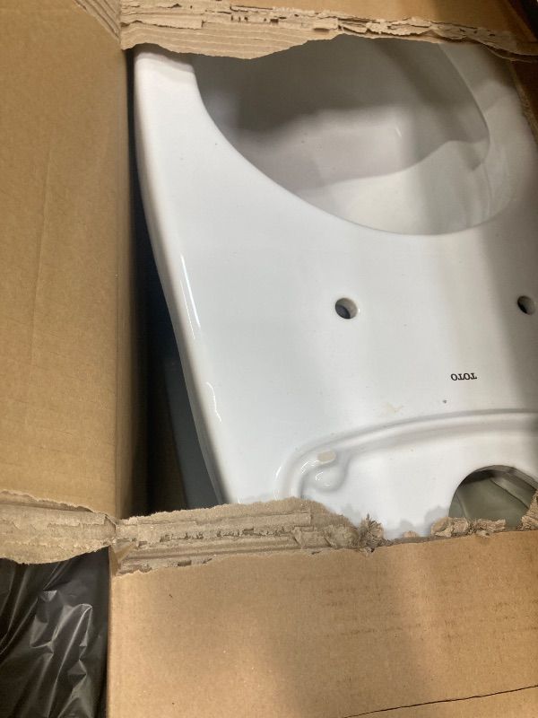 Photo 1 of SIMILAR TO
TOTO Drake WASHLET+ Two-Piece Elongated 1.28 GPF TORNADO FLUSH Toilet with C5 Bidet Seat, Cotton White - MW7763084CEG#01