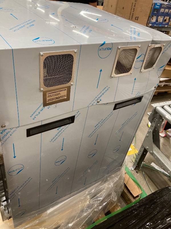 Photo 1 of *** PLEASE SEE THE PHOTOS WITH DAMAGES***KoolMore KM-CCAH3-1D Half-Size One Door Commercial Cook and Hold Oven 3,000 W and 208/240V, UL Listed in Stainless-Steel