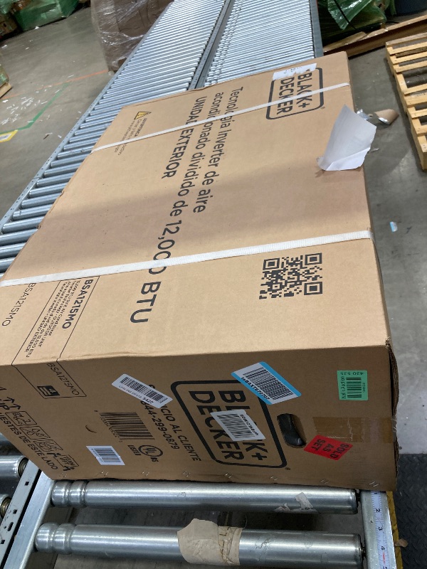 Photo 1 of BLACK+DECKER 12,000 BTU Inverter Mini Split Air Conditioner with Heat Pump, Ductless Mini-Split Inverter Air Conditioner Cools & Heats Up To 550 Sq. Ft., Remote Control, 20.8 SEER, 115V, White