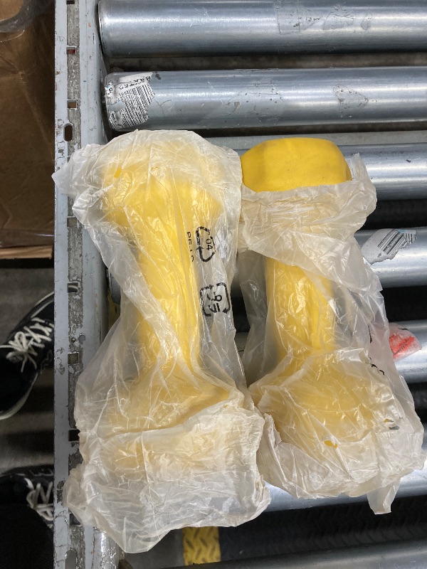 Photo 1 of 2 PACK 8LB YELLOW DUMB BELL