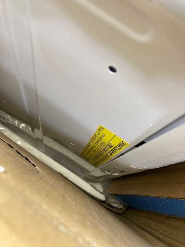 Photo 1 of FRIGIDAIRE Room & Air Conditioner. 1.400 SQ. Ft, 23.200 BTU  ***(EXACT STOCK PHOTO NOT AVAILABLE, BOX RIPPED/TORN)***