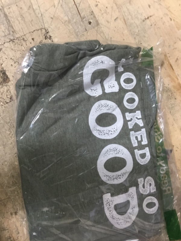 Photo 1 of 40 Never Looked So Good T-shirt, 40th Birthday Over the Hill T-Shirt GREEN small