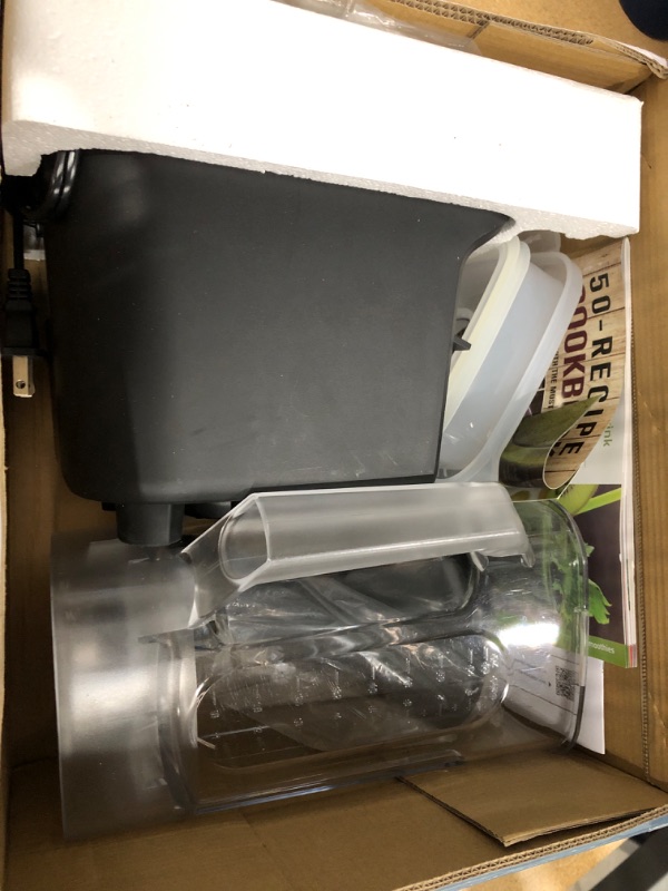 Photo 1 of Aeitto Blender, Blenders for Kitchen with 1500-Watt Motor, 68 Oz Large Capacity, Professional Countertop Blenders for Ice Crush, Frozen Drinks, Silver