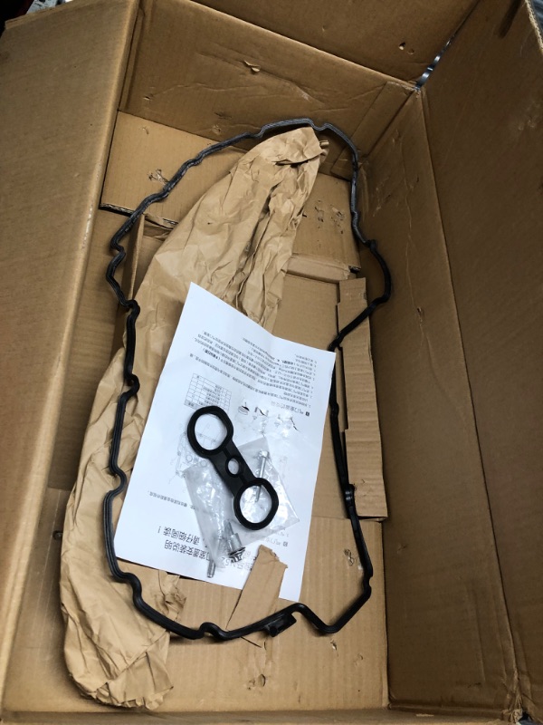 Photo 1 of ***HEAVILY USED - GASKET TORN - MISSING BOLTS - SEE PICTURES***
TRQ Engine Valve Cover w/Gasket & Hardware Compatible with BMW 1 Series / 3 Series / 5 Series BMW 128i 328i 528i X3 X5 Z4