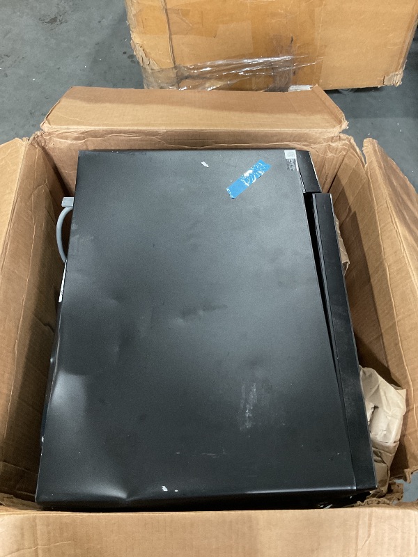 Photo 1 of **, PARTS ONLY**
**Has loose glass inside*
*SAMSUNG 1.9 cu. ft. Countertop Microwave with Sensor Cooking, Matte Black Stainless Steel, MS19DG8500MTAA