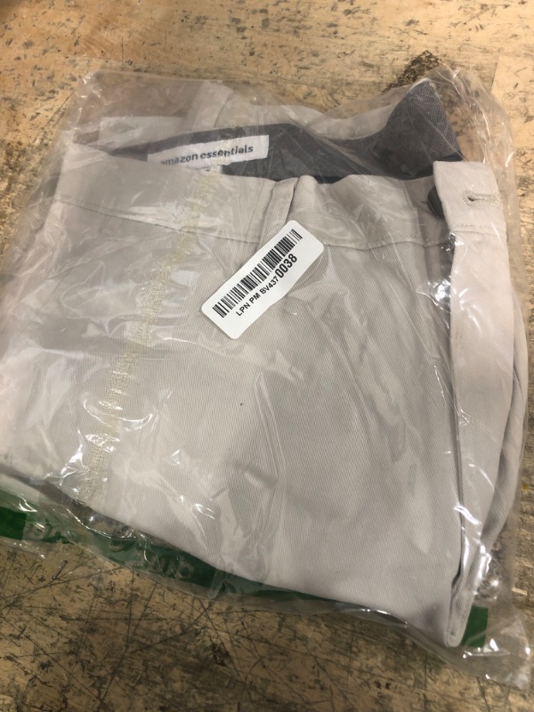 Photo 1 of Amazon Essentials Men's Slim-Fit 9" Chino Short, Grey, 34