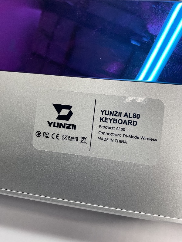 Photo 1 of YUNZII AL80 Wireless Mechanical Keyboard,Full Aluminum CNC, Smart LCD Display,Hot Swappable Gasket Mount 75% Layout with Knob,BT/2.4G/USB-C,QMK/VIA Support for Win/Mac (Silver, Cocoa Cream V2 Switch)