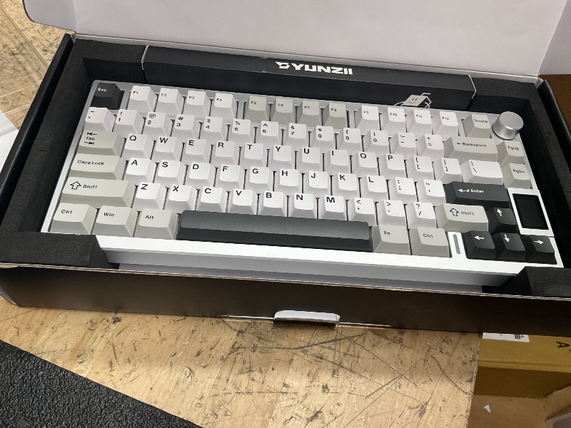 Photo 1 of YUNZII AL80 Wireless Mechanical Keyboard,Full Aluminum CNC, Smart LCD Display,Hot Swappable Gasket Mount 75% Layout with Knob,BT/2.4G/USB-C,QMK/VIA Support for Win/Mac (Silver, Cocoa Cream V2 Switch)
