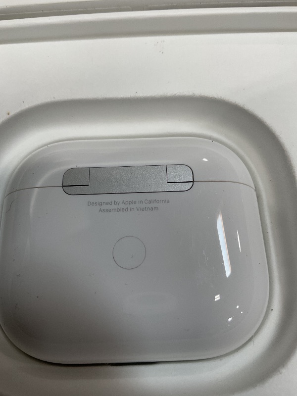 Photo 1 of Apple AirPods (3rd Generation) Wireless Ear Buds, Bluetooth Headphones, Personalized Spatial Audio, Sweat and Water Resistant, Lightning Charging Case Included, Up to 30 Hours of Battery Life**MISSING 1/2 EARBUDS **