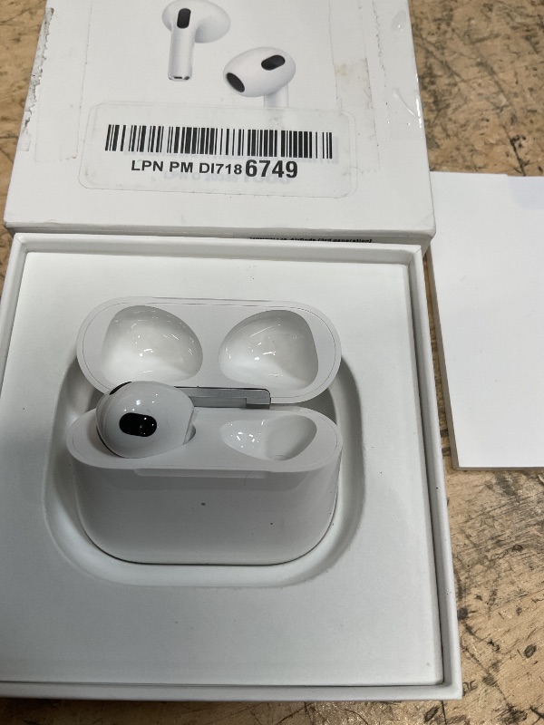 Photo 1 of Apple AirPods (3rd Generation) Wireless Ear Buds, Bluetooth Headphones, Personalized Spatial Audio, Sweat and Water Resistant, Lightning Charging Case Included, Up to 30 Hours of Battery Life**MISSING 1/2 EARBUDS **